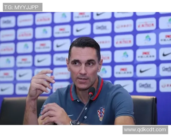 深圳足球队在精英赛中的耐力表现分析与未来展望 深圳足球队在精英赛中的耐力表现分析与未来展望