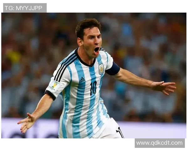 美国足球明星队长的传奇旅程与辉煌成就揭秘 美国足球明星队长的传奇旅程与辉煌成就揭秘