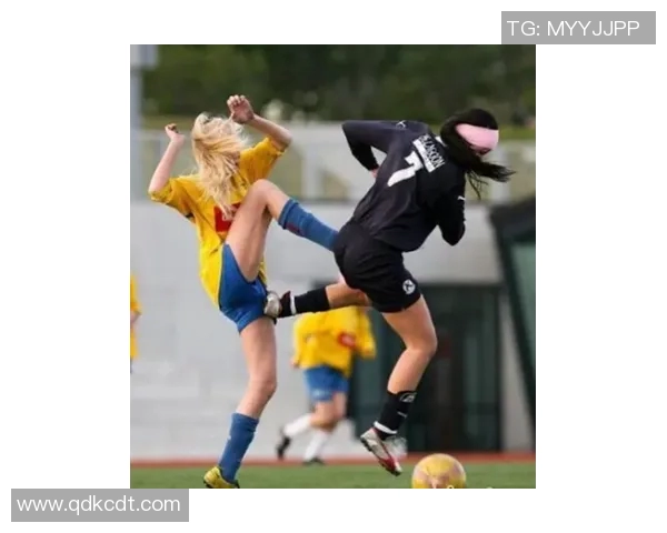 足球明星赛场外冲突引发特大打斗事件震惊全网 足球明星赛场外冲突引发特大打斗事件震惊全网