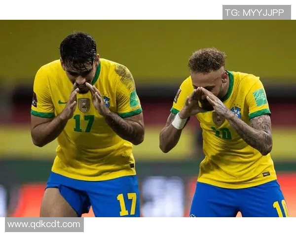 重庆羽毛球队在世界杯中的个人能力展现与战术分析