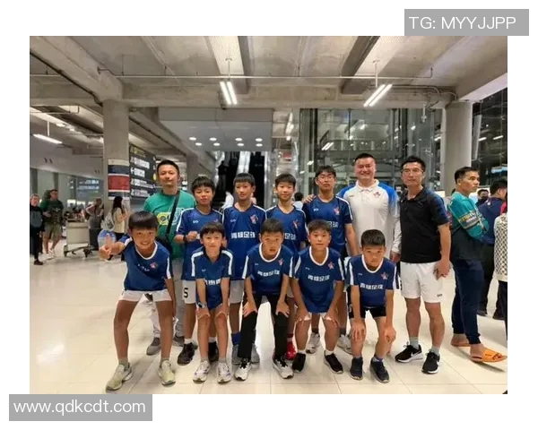 青春风采足球少年展现足球明星的帅气魅力与无限潜力 青春风采足球少年展现足球明星的帅气魅力与无限潜力